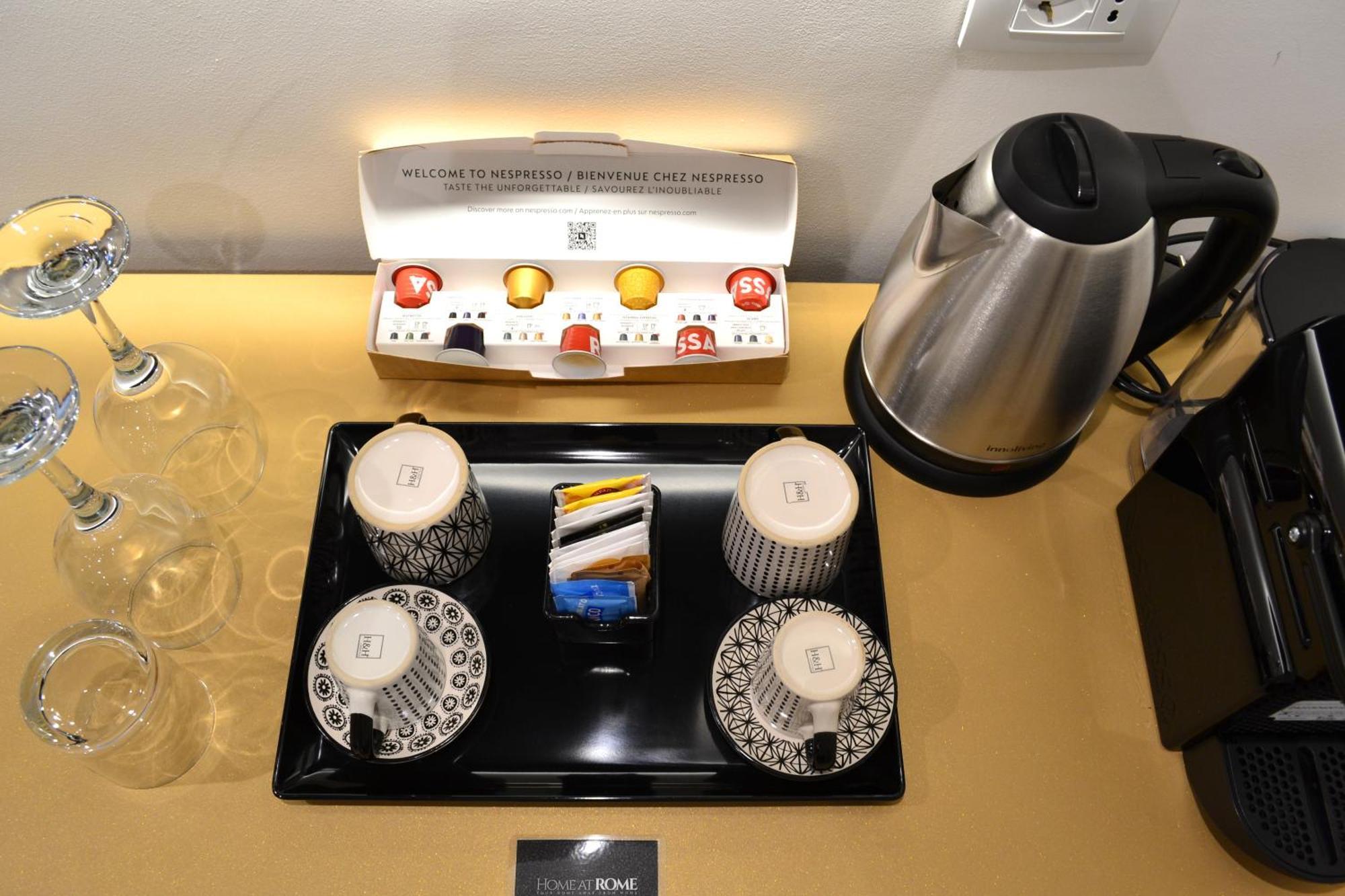 Home At Rome Luxury Navona Suites Exterior photo