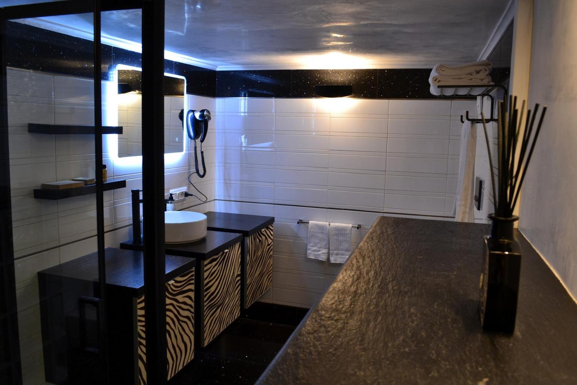 Home At Rome Luxury Navona Suites Exterior photo