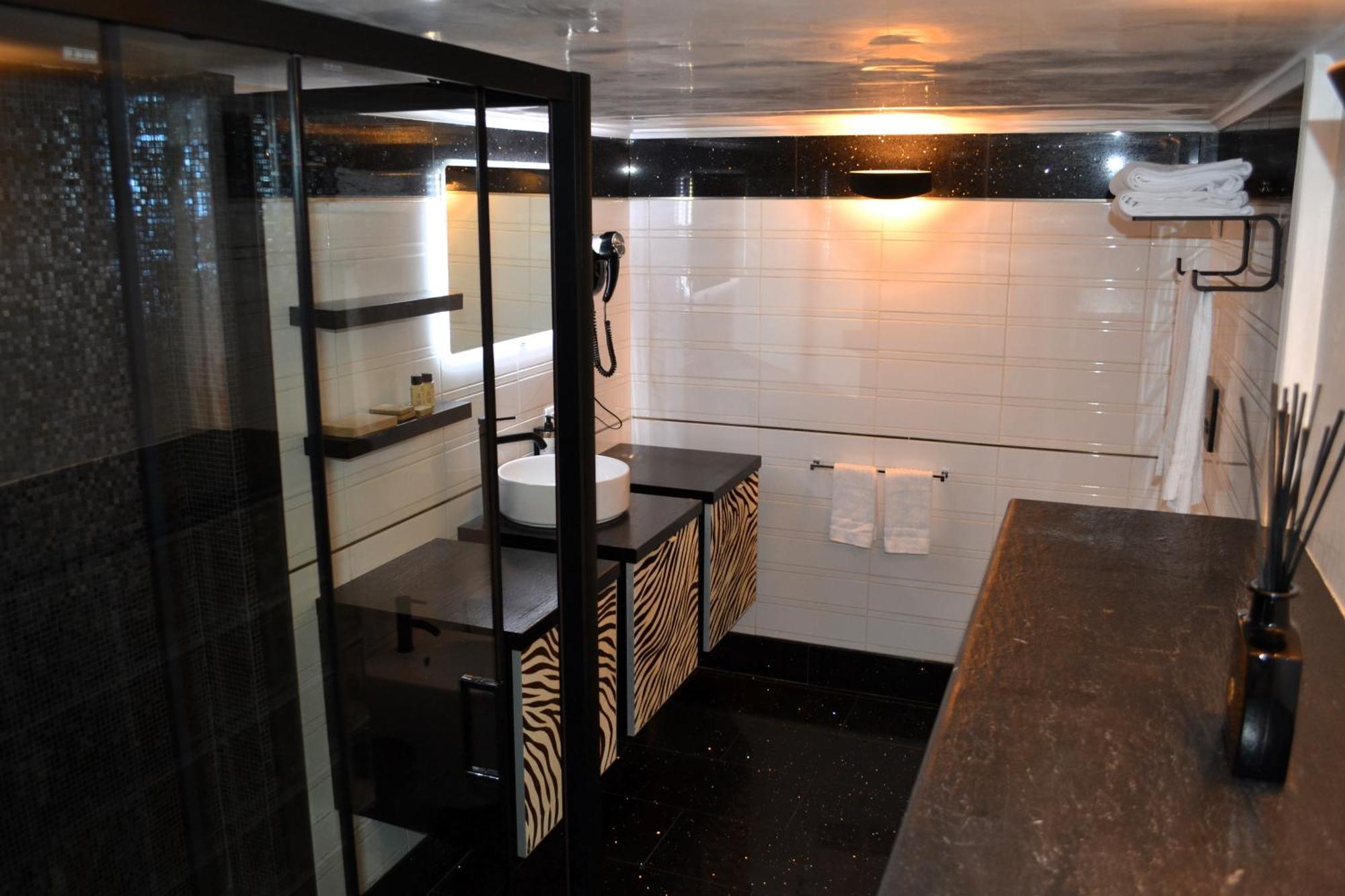 Home At Rome Luxury Navona Suites Exterior photo